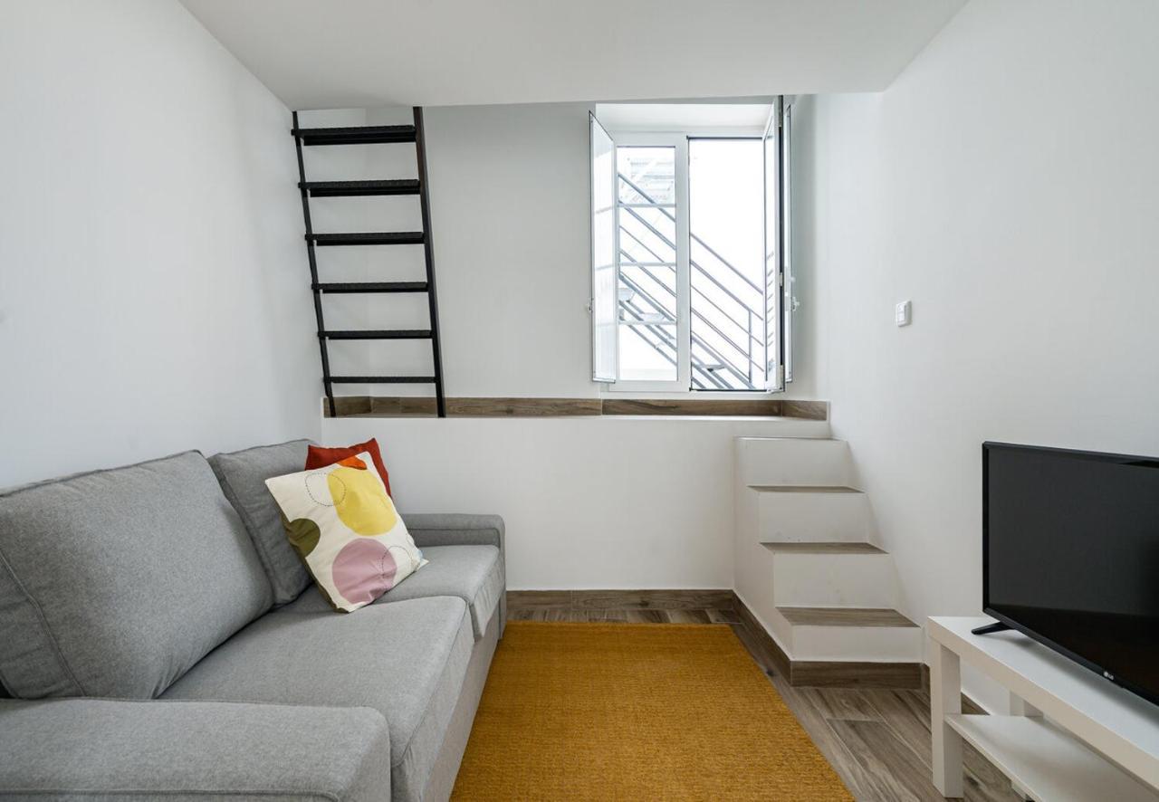 Tia Anica House II - Apartment With Terrace In Central Fuseta Beach Village Екстер'єр фото