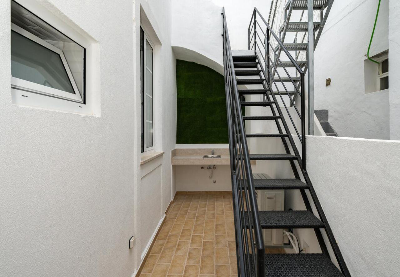 Tia Anica House II - Apartment With Terrace In Central Fuseta Beach Village Екстер'єр фото