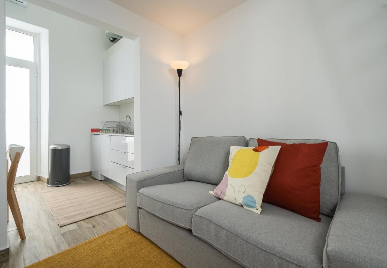 Tia Anica House II - Apartment With Terrace In Central Fuseta Beach Village Екстер'єр фото