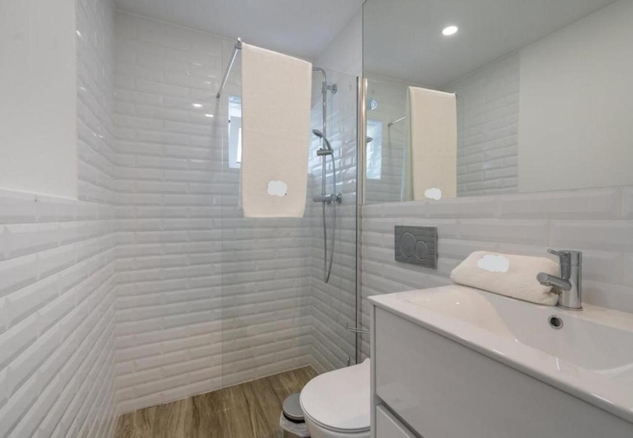 Tia Anica House II - Apartment With Terrace In Central Fuseta Beach Village Екстер'єр фото